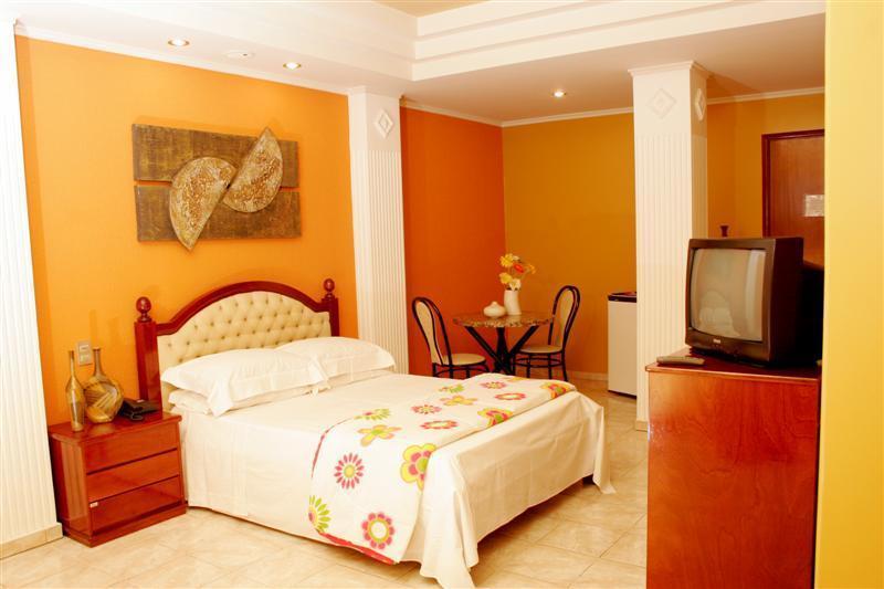 Rodes Palace Hotel Patrocínio Extérieur photo